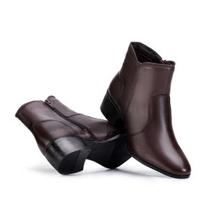Bota Feminina Fascar Marrom Salto Médio Em Couro